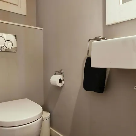 Fs2 - Spacious 2 Bedroom. Sarrià - Hospital Clinic