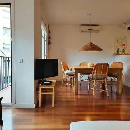 Fs2 - Spacious 2 Bedroom. Sarria - Hospital Clinic