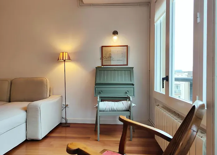 Fs2 - Spacious 2 Bedroom. Sarrià - Hospital Clinic