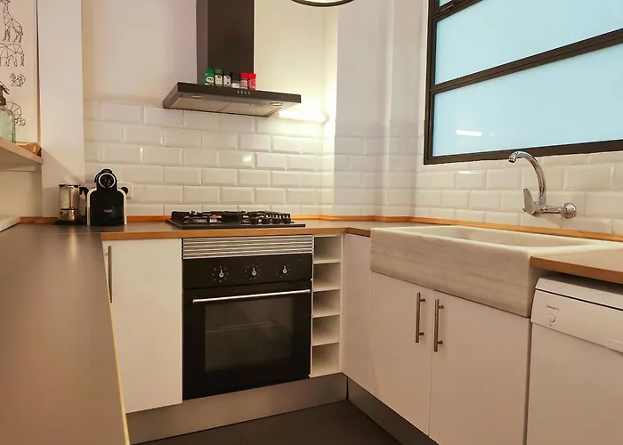 Fs2 - Spacious 2 Bedroom. Sarrià - Hospital Clinic Appartement *